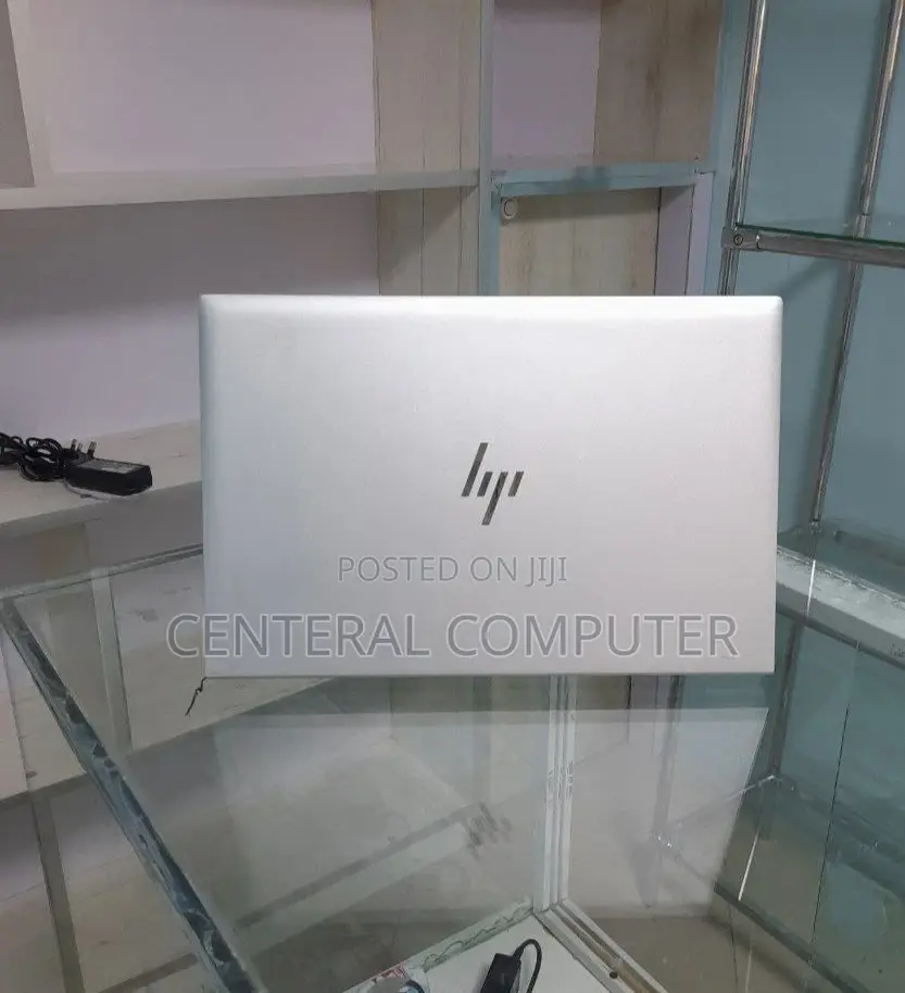 New Laptop HP 340s G7 16GB Intel Core I7 SSD 512GB