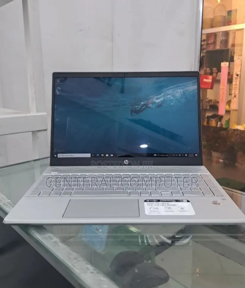 New Laptop HP Stream 14-Cb110nr 12GB Intel Core I5 SSD 512GB