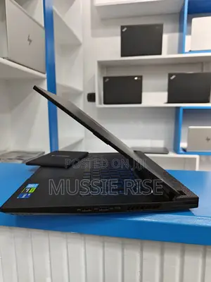 New Laptop Gigabyte Aorus 8GB Intel Core I5 SSD 512GB