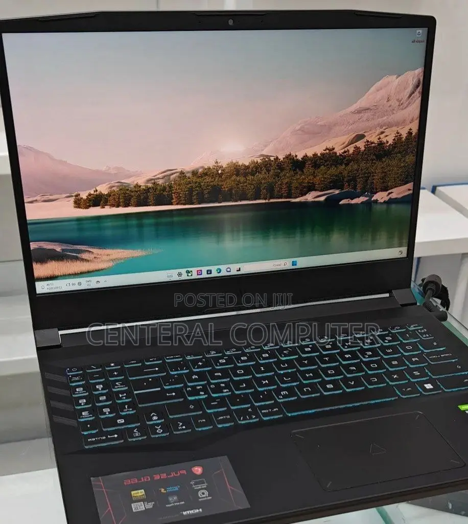 New Laptop MSI GE66 Raider 16GB Intel Core i9 SSD 1T