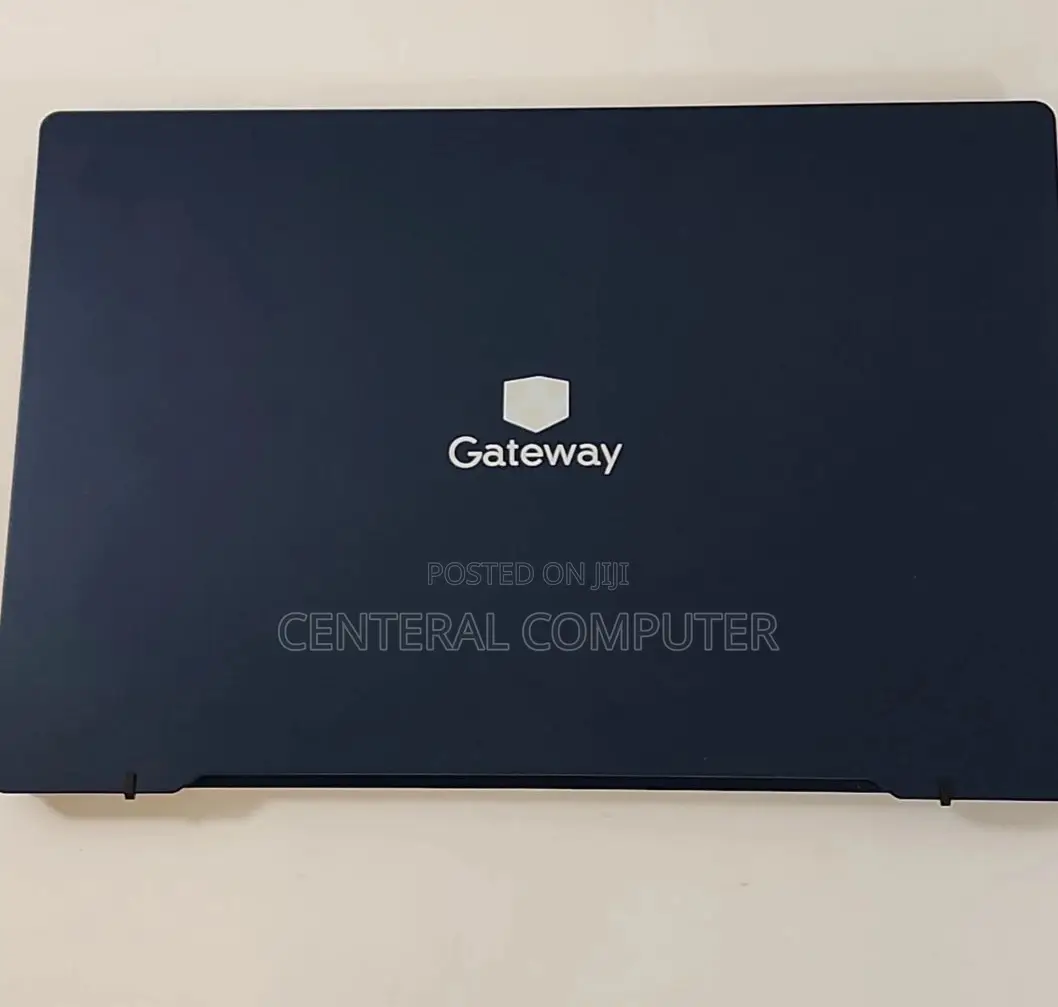 New Laptop Gateway NV40 4GB Intel Celeron SSD 128GB