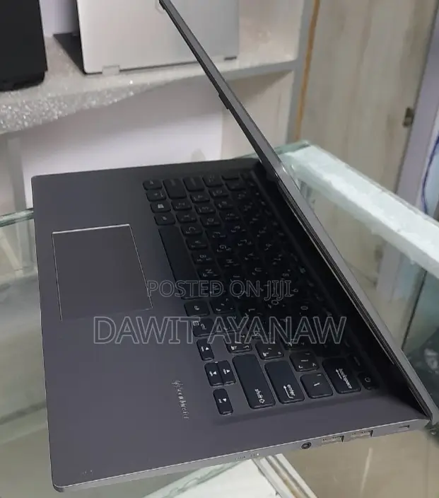 New Laptop Asus 8GB Intel Core I5 SSD 512GB