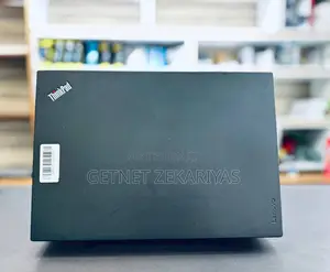 Photo - New Laptop Lenovo ThinkPad Yoga 8GB Intel Core I7 SSD 256GB