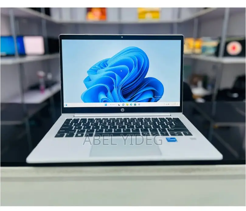 New Laptop HP EliteBook 830 8GB Intel Core I5 SSD 512GB