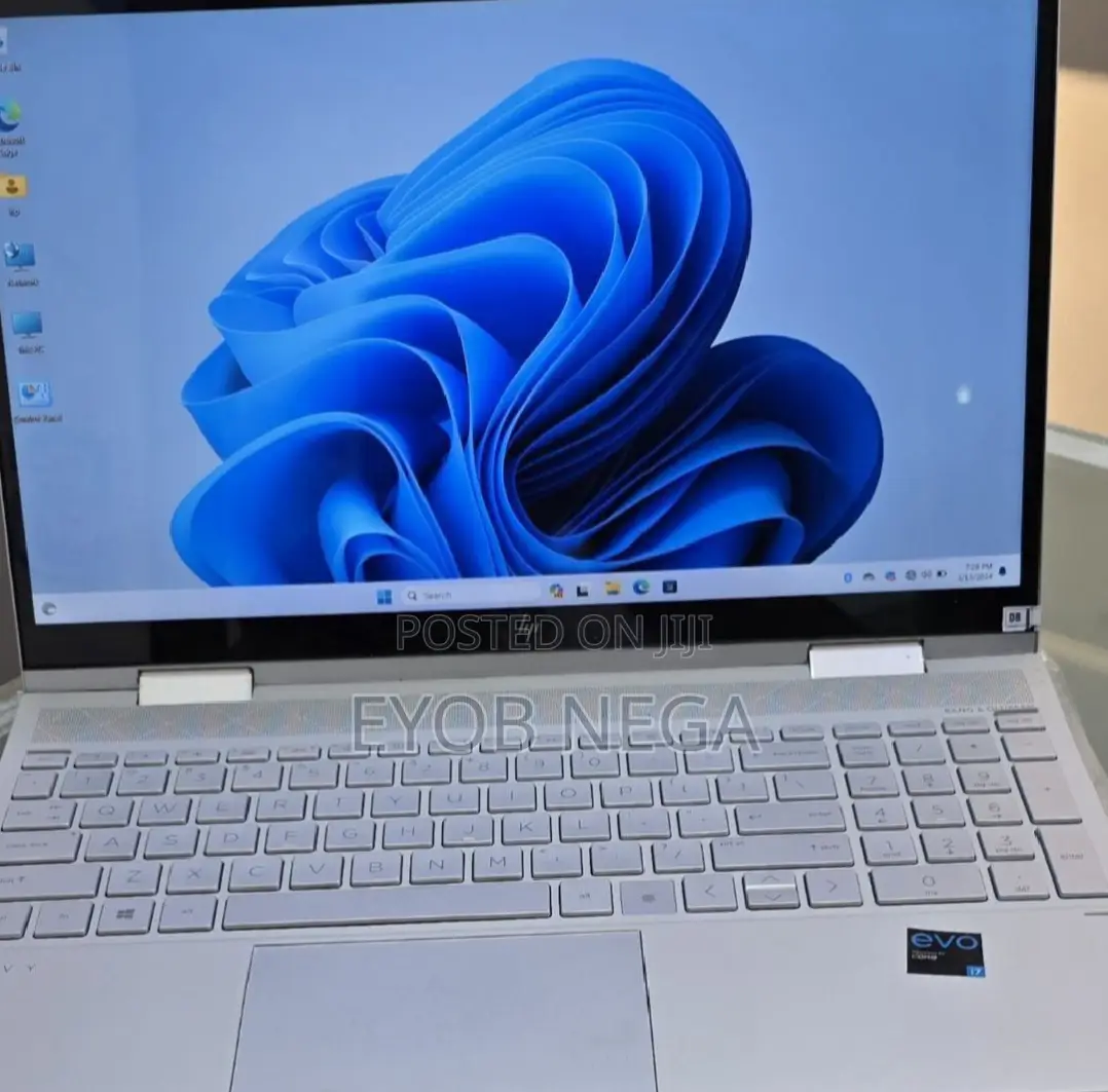 New Laptop HP Envy X360 12GB Intel Core I7 SSD 512GB