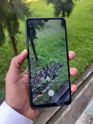 Photo - Samsung Galaxy A13 5G 64 GB Black