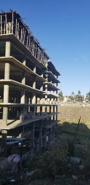 3 Bedroom Apartment House for Sale