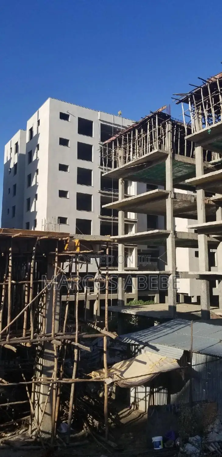 3 Bedroom Apartment House for Sale