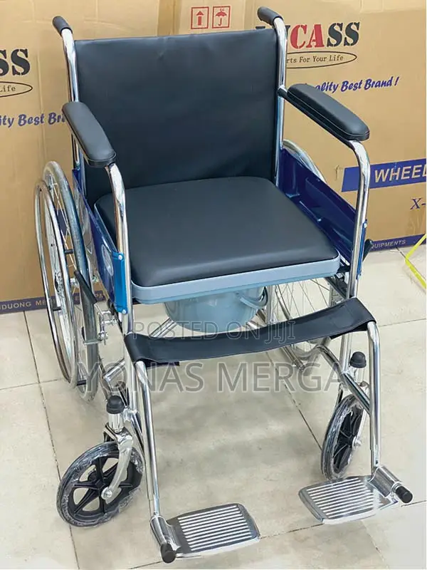 Wheelchair Is a Foldable, Inexpensive Wheelchair With Bucket