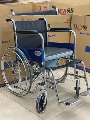 Wheelchair Is a Foldable, Inexpensive Wheelchair With Bucket
