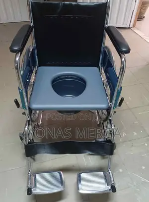 Wheelchair Folding Chromed Steel Frame Plastic Commode Seat