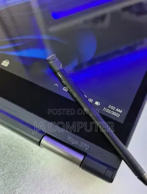 Photo - New Laptop Lenovo ThinkPad Yoga 370 8GB Intel Core I5 SSD 512GB