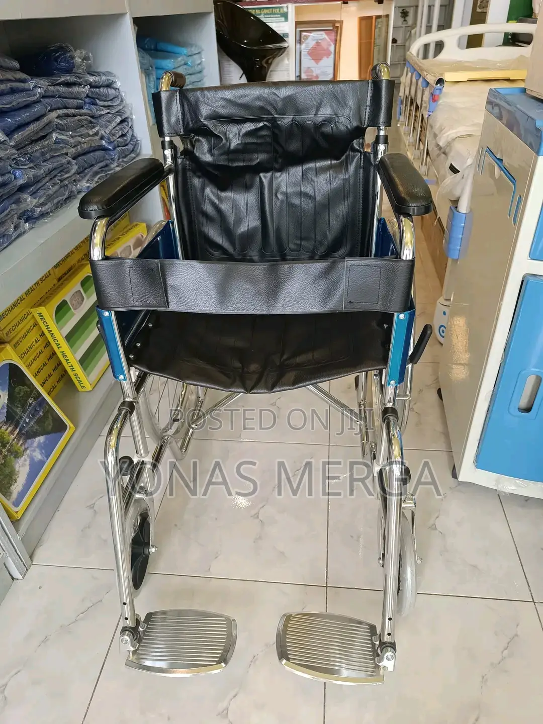 Steel Wheelchair With Self Drive Wheel Hand Brake(AR-Tm-Sw)