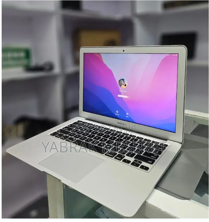 New Laptop Apple MacBook Air 2017 8GB Intel Core I5 SSD 128GB