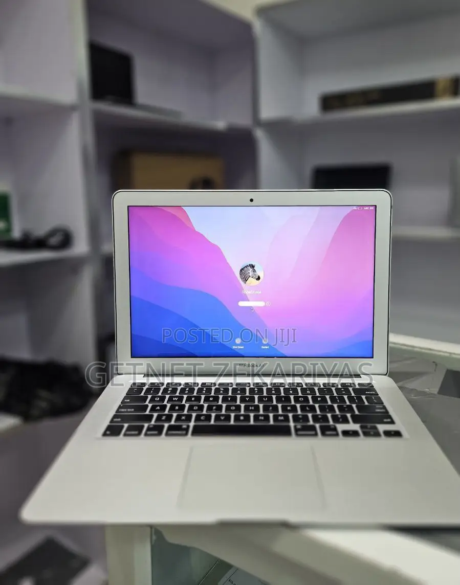 New Laptop Apple MacBook Air 2017 8GB Intel Core I5 SSD 128GB