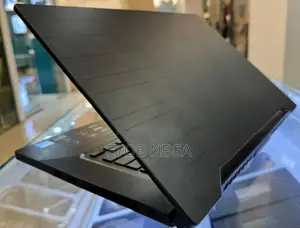 New Laptop Asus 16GB Intel Core I7 SSD 1T