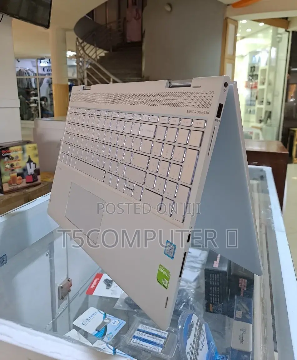 New Laptop HP Envy X360 8GB Intel Core I5 SSD 512GB