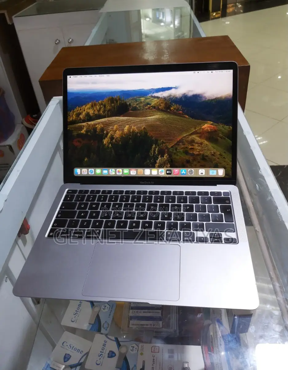 New Laptop Apple MacBook Air 2020 M1 8GB Apple M1 SSD 256GB