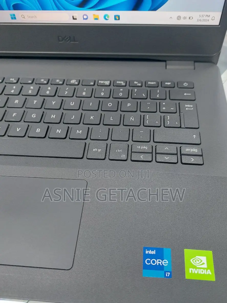 New Laptop Dell Vostro V13 16GB Intel Core I7 SSD 512GB