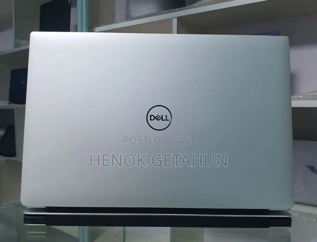 New Laptop Apple MacBook Pro 2018 16GB Intel Core I7 SSD 512GB