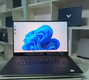 New Laptop Dell XPS 15 32GB Intel Core I7 SSD 1T