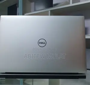 New Laptop Dell XPS 15 32GB Intel Core I7 SSD 1T