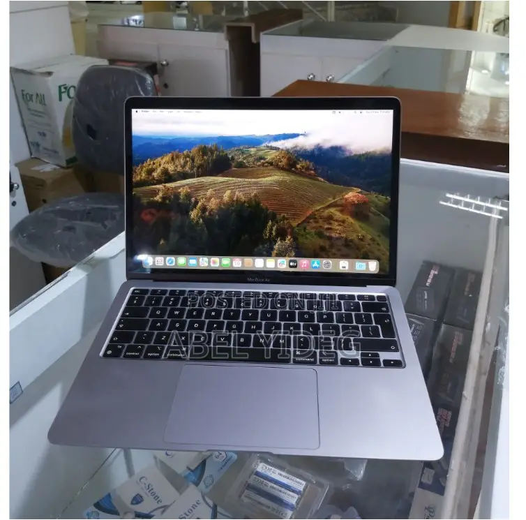 New Laptop Apple MacBook Air 2020 M1 8GB Apple M1 SSD 256GB