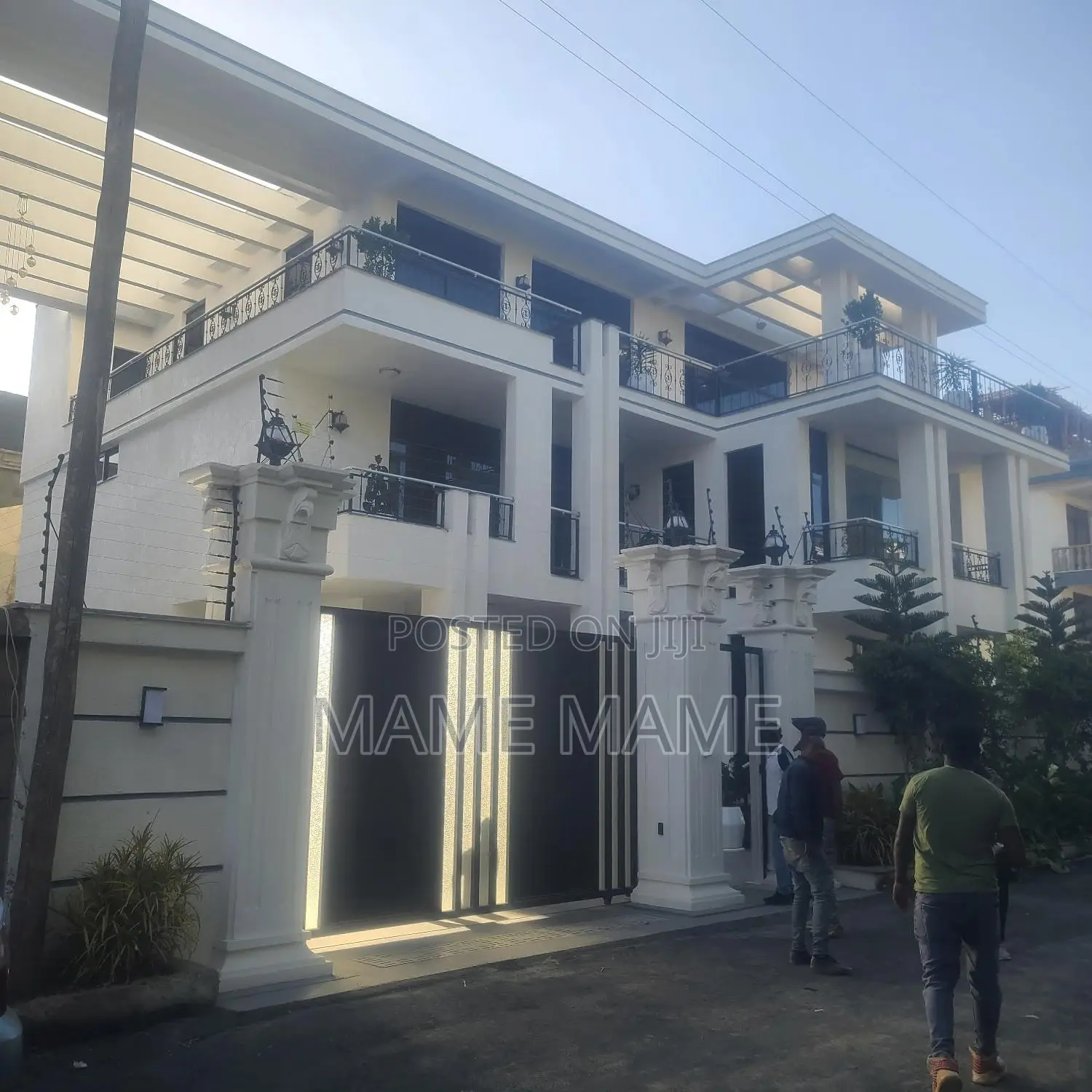10bdrm House in Addis Abeba, Bole for sale