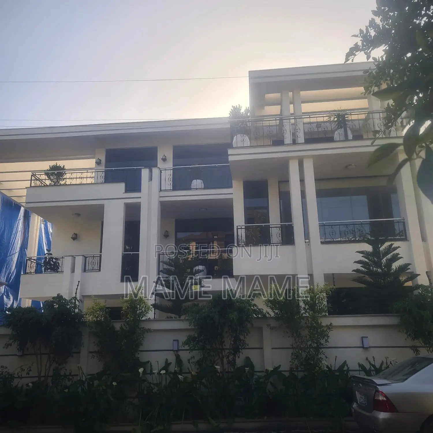 10bdrm House in Addis Abeba, Bole for sale