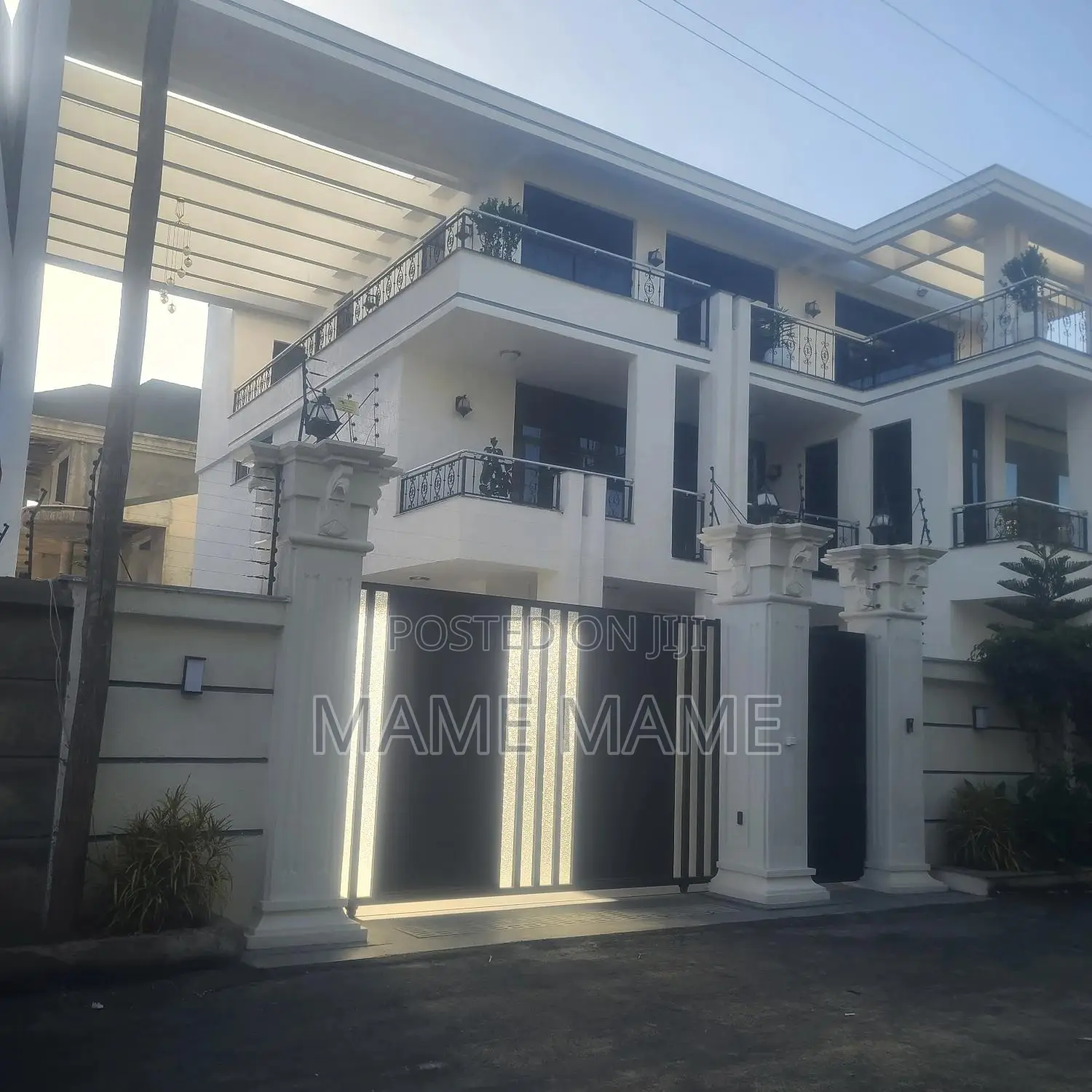 10bdrm House in Addis Abeba, Bole for sale