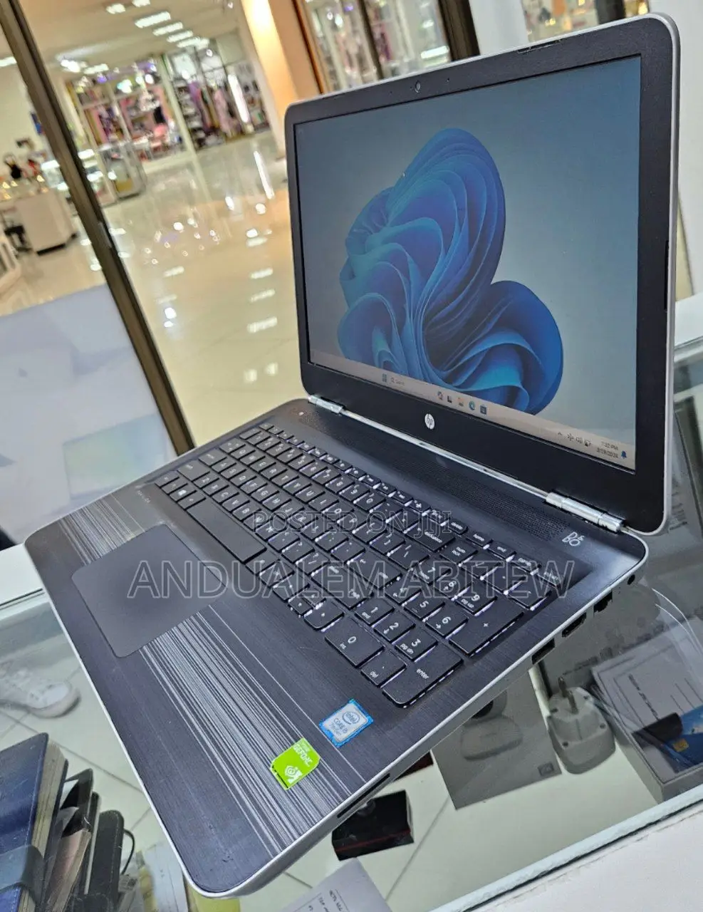 New Laptop HP Pavilion 15 8GB Intel Core I5 SSD 512GB