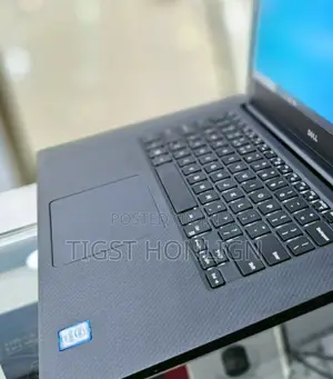 Photo - New Laptop Dell XPS 15 16GB Intel Core I5 SSD 512GB