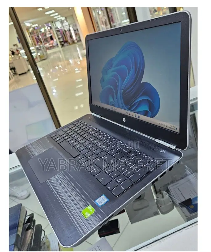 New Laptop HP Pavilion 15 8GB Intel Core I5 SSD 512GB