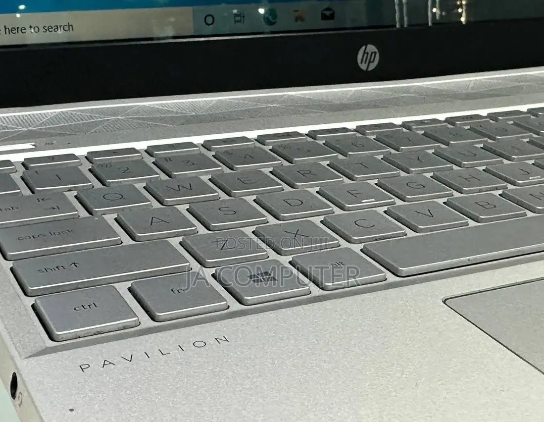New Laptop HP Pavilion 15 8GB Intel Core I5 HDD 1T