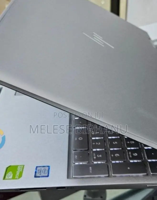 New Laptop HP Envy X360 8GB Intel Core I5 SSD 512GB