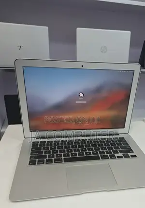 Photo - New Laptop Apple MacBook Air 2017 8GB Intel Core I5 SSD 256GB