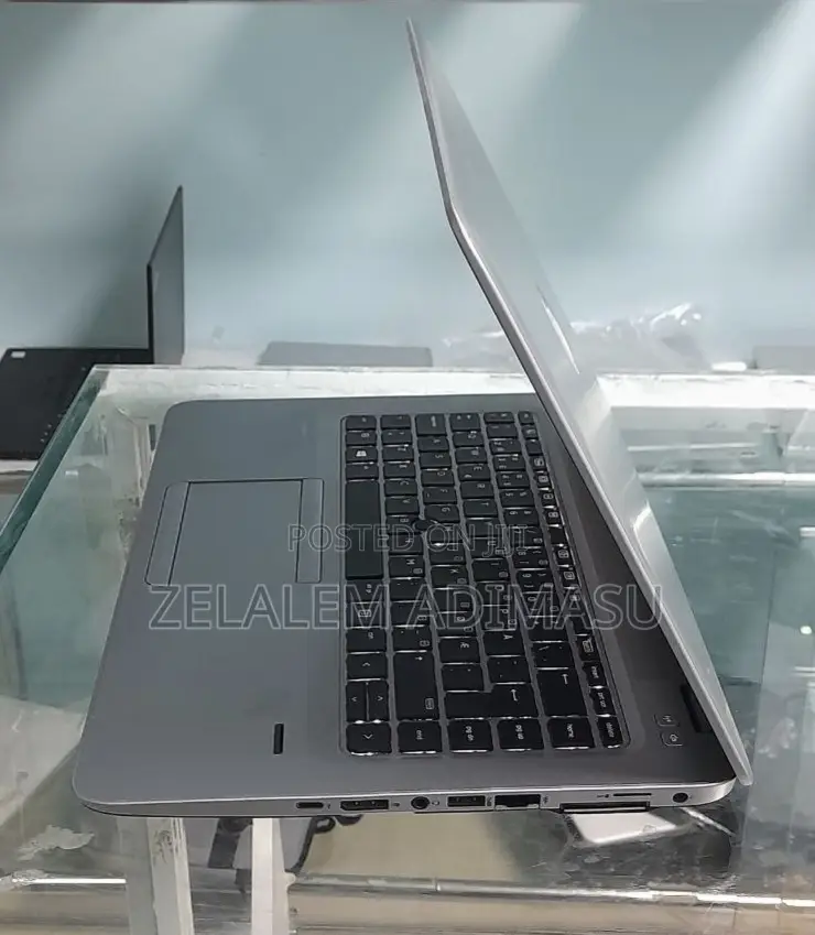 New Laptop HP EliteBook 840 8GB Intel Core I7 SSD 128GB