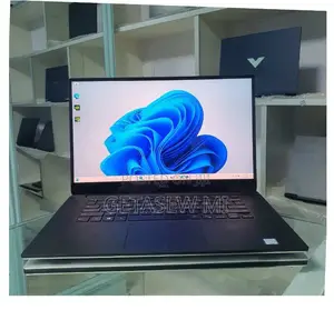 New Laptop Dell XPS 15 16GB Intel Core I7 SSD 512GB