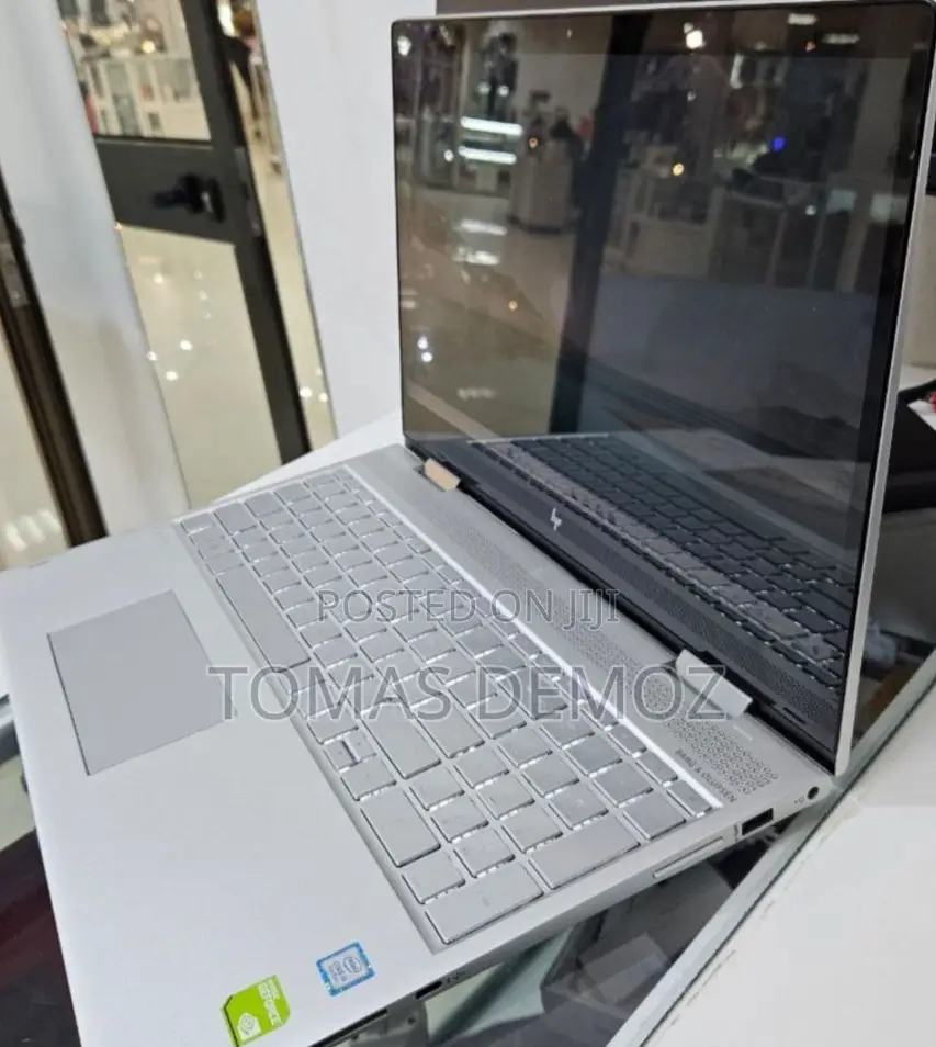 New Laptop HP Envy X360 8GB Intel Core I5 SSD 512GB