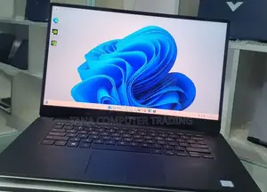 New Laptop Dell XPS 15 32GB Intel Core I7 SSD 1T