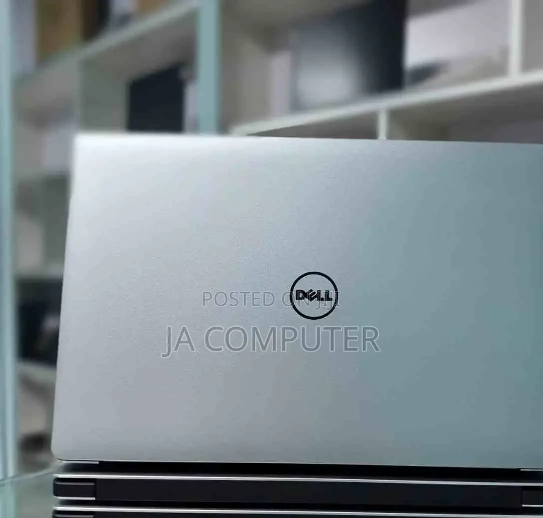 New Laptop Dell XPS 15 16GB Intel Core I7 SSD 512GB