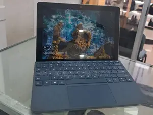 Photo - New Laptop Microsoft Surface Go 4GB Intel Core 2 Quad SSD 60GB