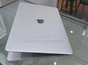 New Laptop Apple MacBook Pro 2017 8GB Intel Core I5 SSD 256GB