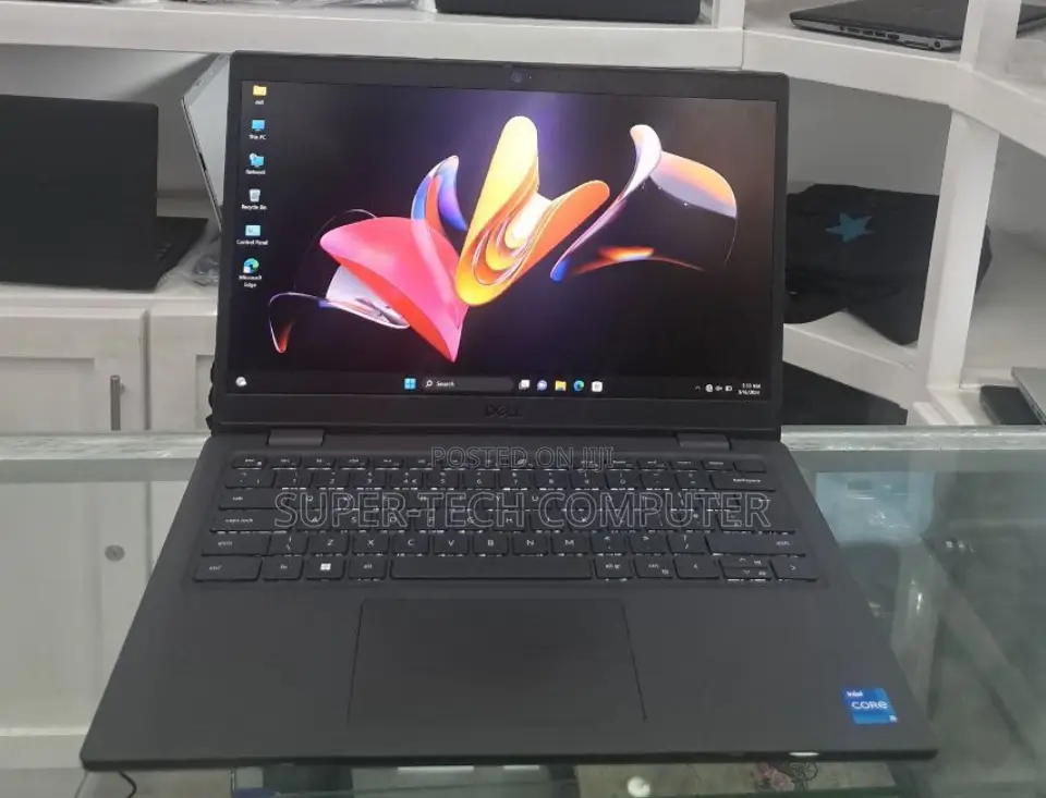 New Laptop Dell Latitude 13 3340 8GB Intel Core I5 SSD 256GB