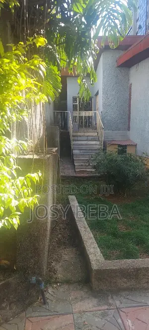 2bdrm House in Bole for rent