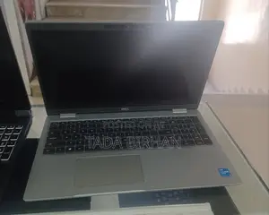 Photo - New Laptop Dell XPS 15 16GB Intel Core i7 SSD 512GB