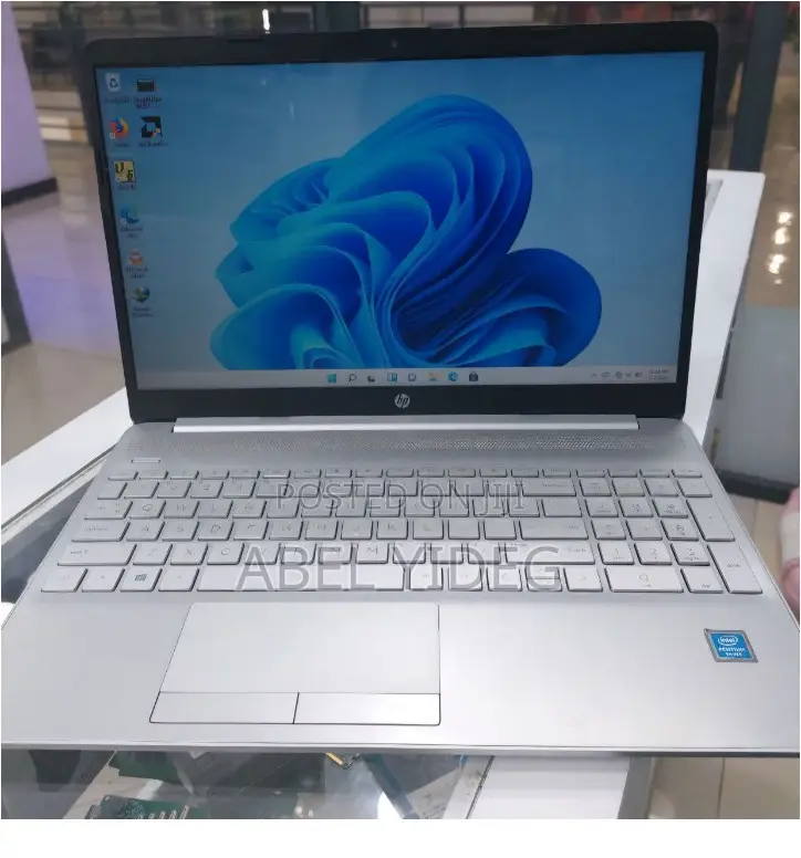 New Laptop HP Stream Notebook 8GB Intel Pentium SSD 256GB