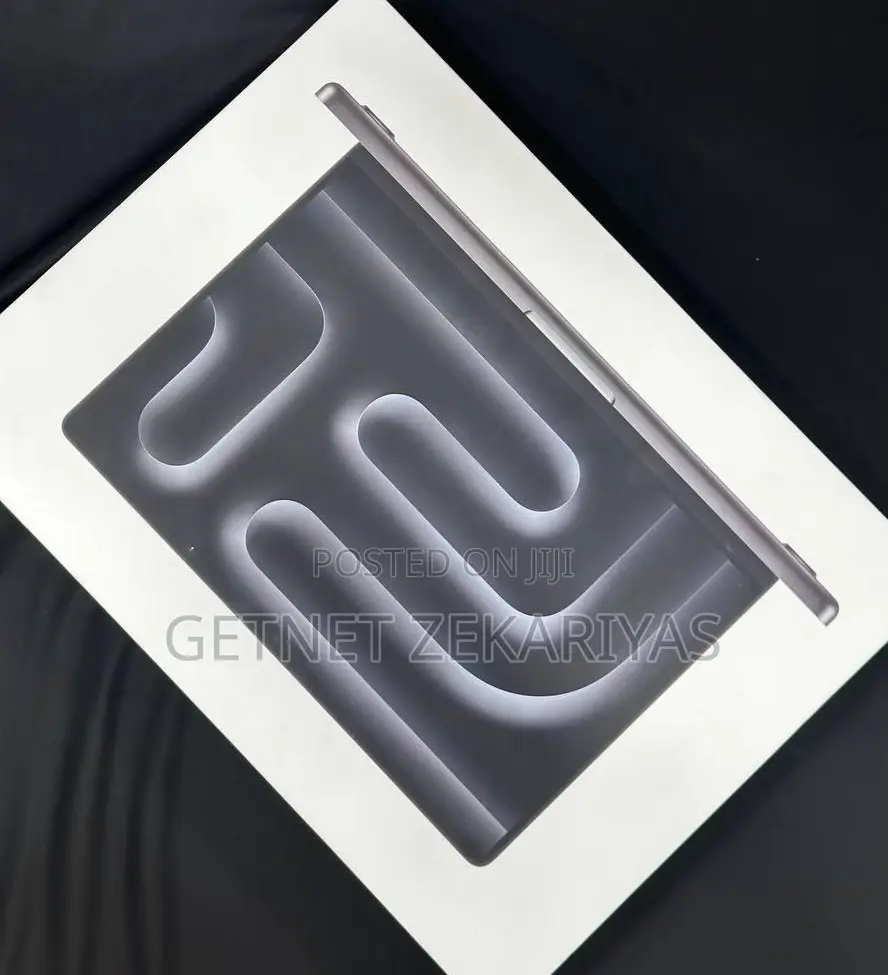 New Laptop Apple MacBook Pro 18GB Apple M3 Pro SSD 512GB