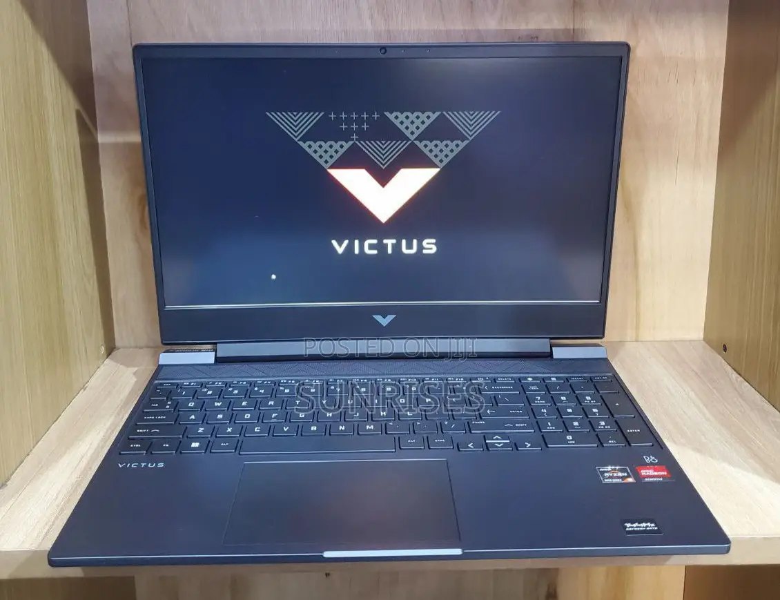 New Laptop HP Victus 16 16GB AMD Ryzen 5 SSD 512GB