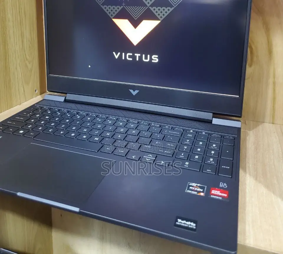 New Laptop HP Victus 16 16GB AMD Ryzen 5 SSD 512GB